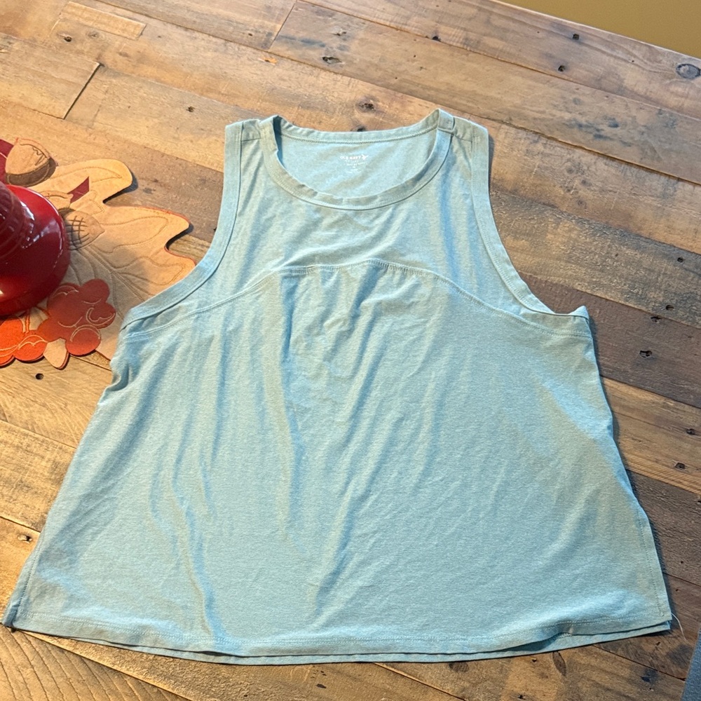 Old Navy Active Cloud Soft Women's Light Green Sleeveless Tank